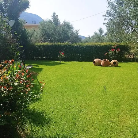 Dimitra's Garden Two Casa de Férias