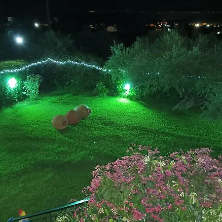 Casa de Férias Dimitra's Garden Two *