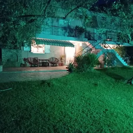 Dimitra's Garden Σπίτι διακοπών