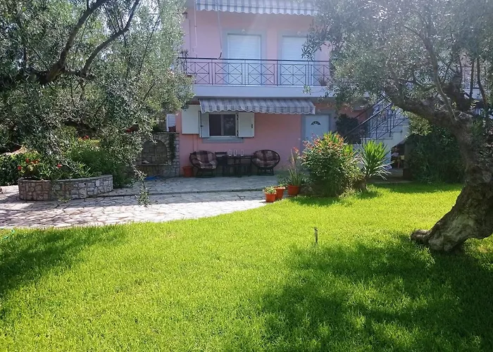 Vakantiehuis Dimitra's Garden Kalamáta